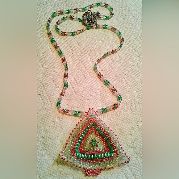“Xmas tree” beaded necklace - Picture 1 of 4